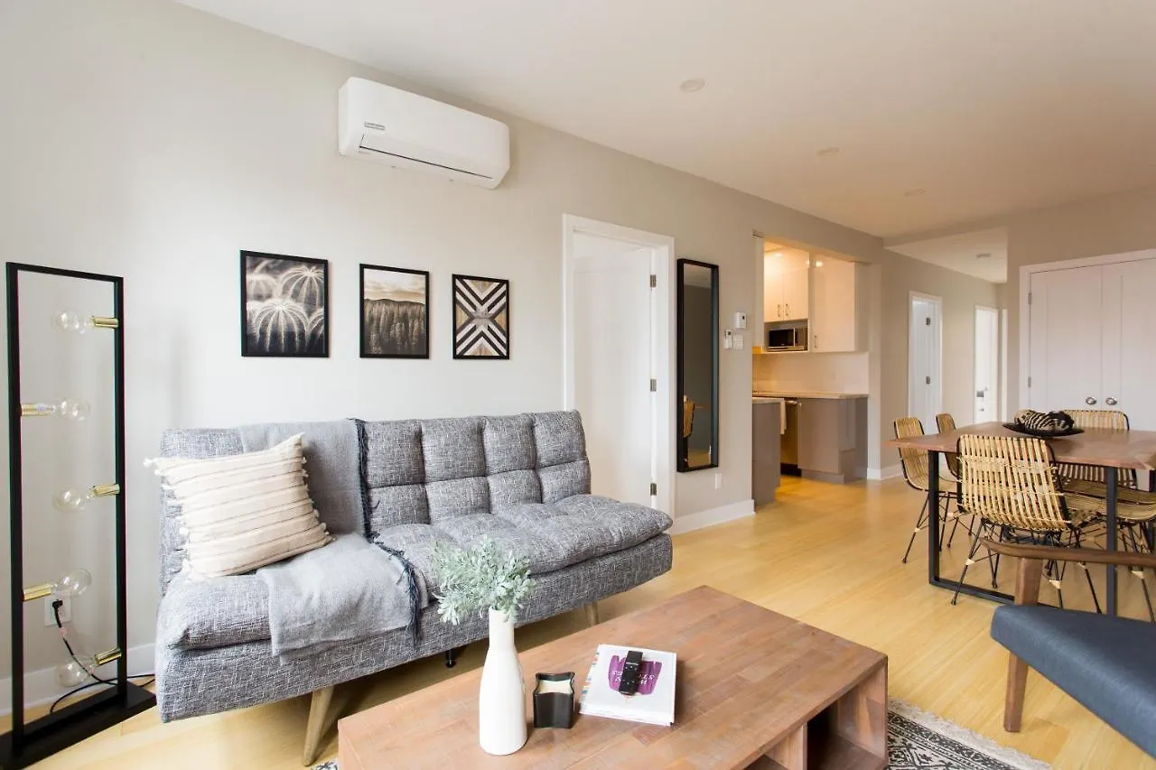 Trendy Little Italy 3 Bedroom Condo By Den Stays 蒙特利尔