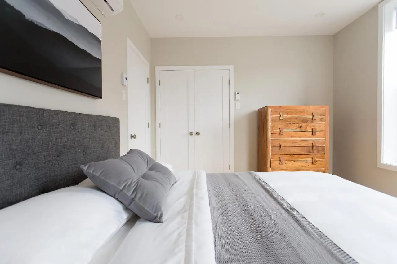 Trendy Little Italy 3 Bedroom Condo By Den Stays 蒙特利尔 公寓