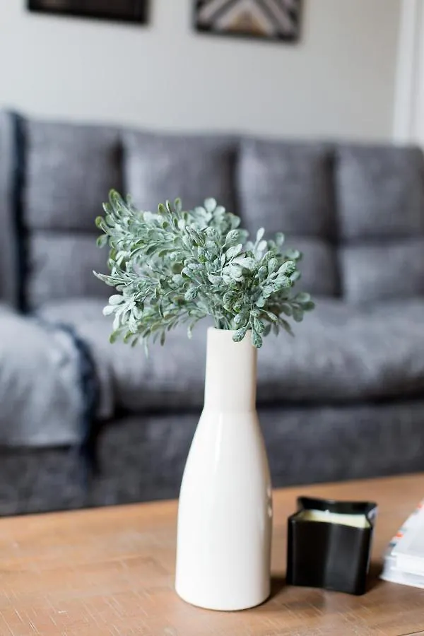 Trendy Little Italy 3 Bedroom Condo By Den Stays Montreal Apartment