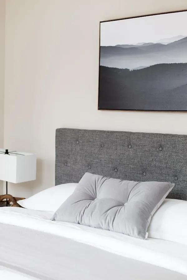 Apartment Trendy Little Italy 3 Bedroom Condo By Den Stays Montreal