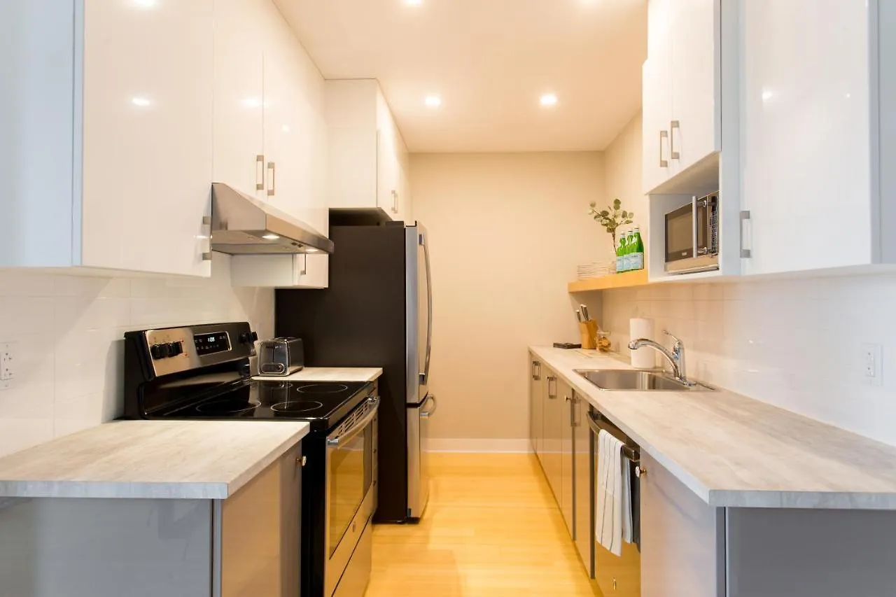 Trendy Little Italy 3 Bedroom Condo By Den Stays 蒙特利尔 公寓